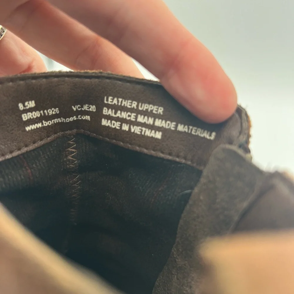 Born Jorgette Ankle Boots in Distressed Suede Brown size 8.5 - Picture 9 of 10